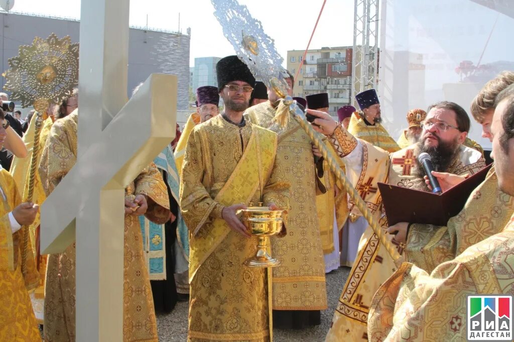 Православные церкви в дагестане. Абдулатипов в церкви. Патриарх и муфтий. Православные церкви в махачкале. Епархия махачкалинский и грозненский.