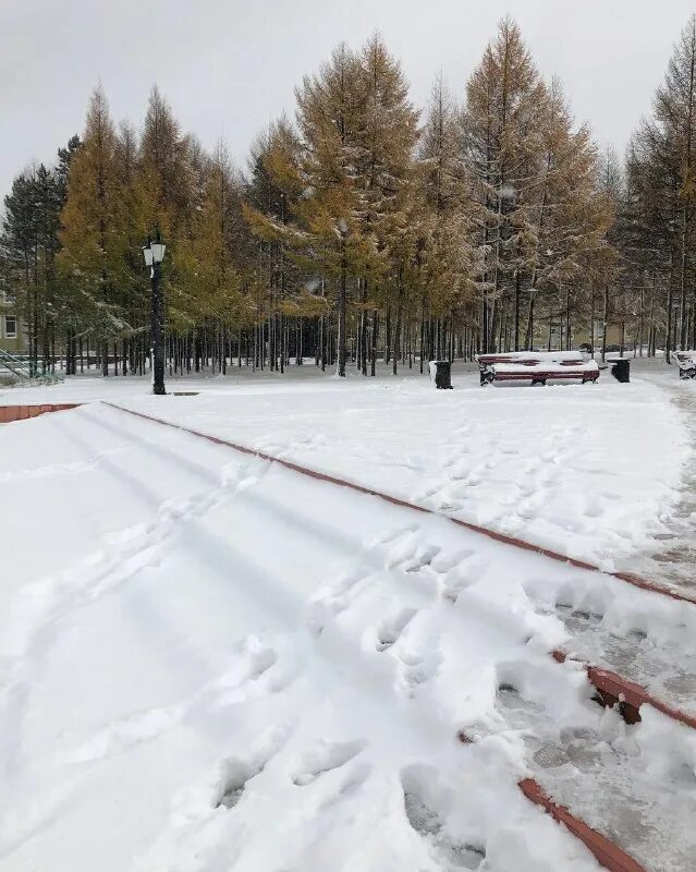 Погода в нерюнгри на 3 дня. Снегопад Нерюнгри. Нерюнгри снег. Нерюнгри июнь снег. Нерюнгри снег в июле.