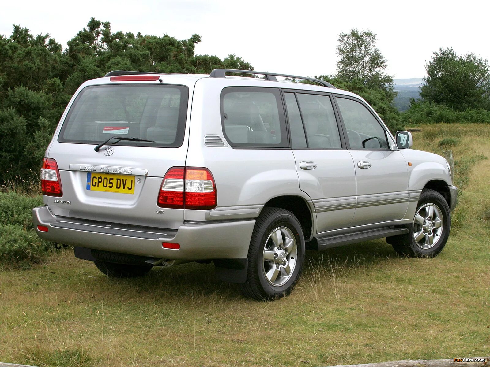 Toyota land cruiser 100 vx. Toyota land cruiser 100 white. 7. Toyota land cruiser 100 2003. Toyota land cruiser 100 серебристый.