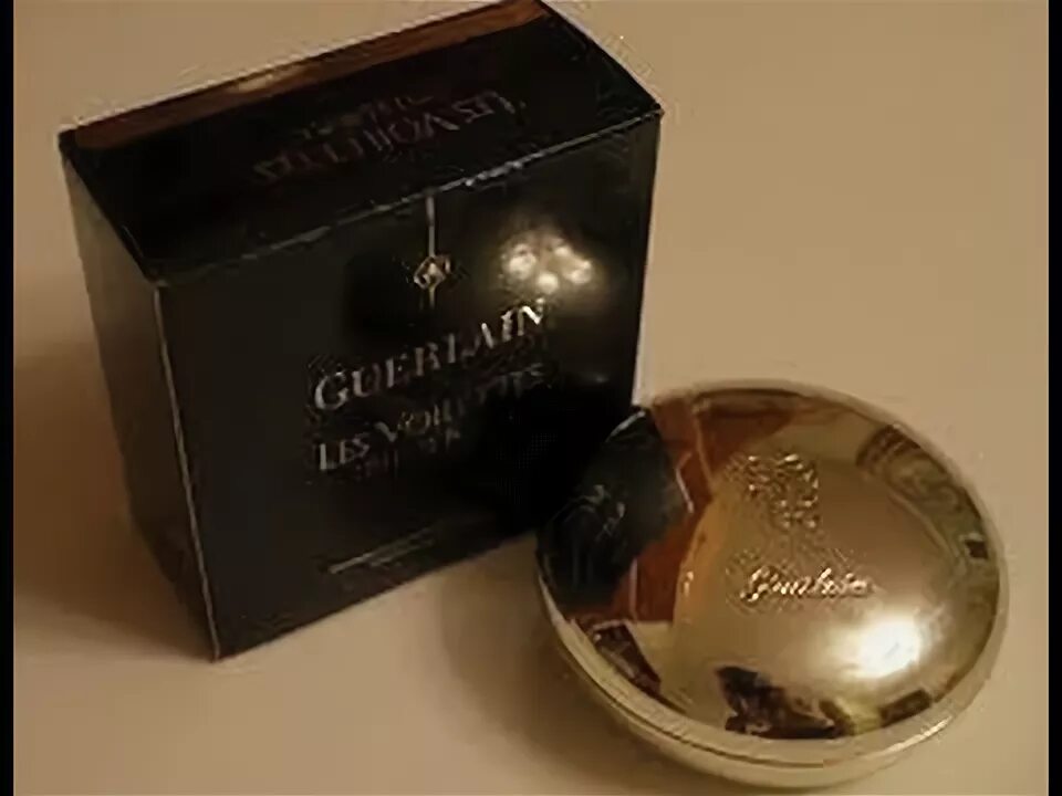 Пудра см. Guerlain les Voilettes пудра рассыпчатая. Пудра ланком рассыпчатая. Жидкая пудра ланком 80х. Герлен запах пудры.