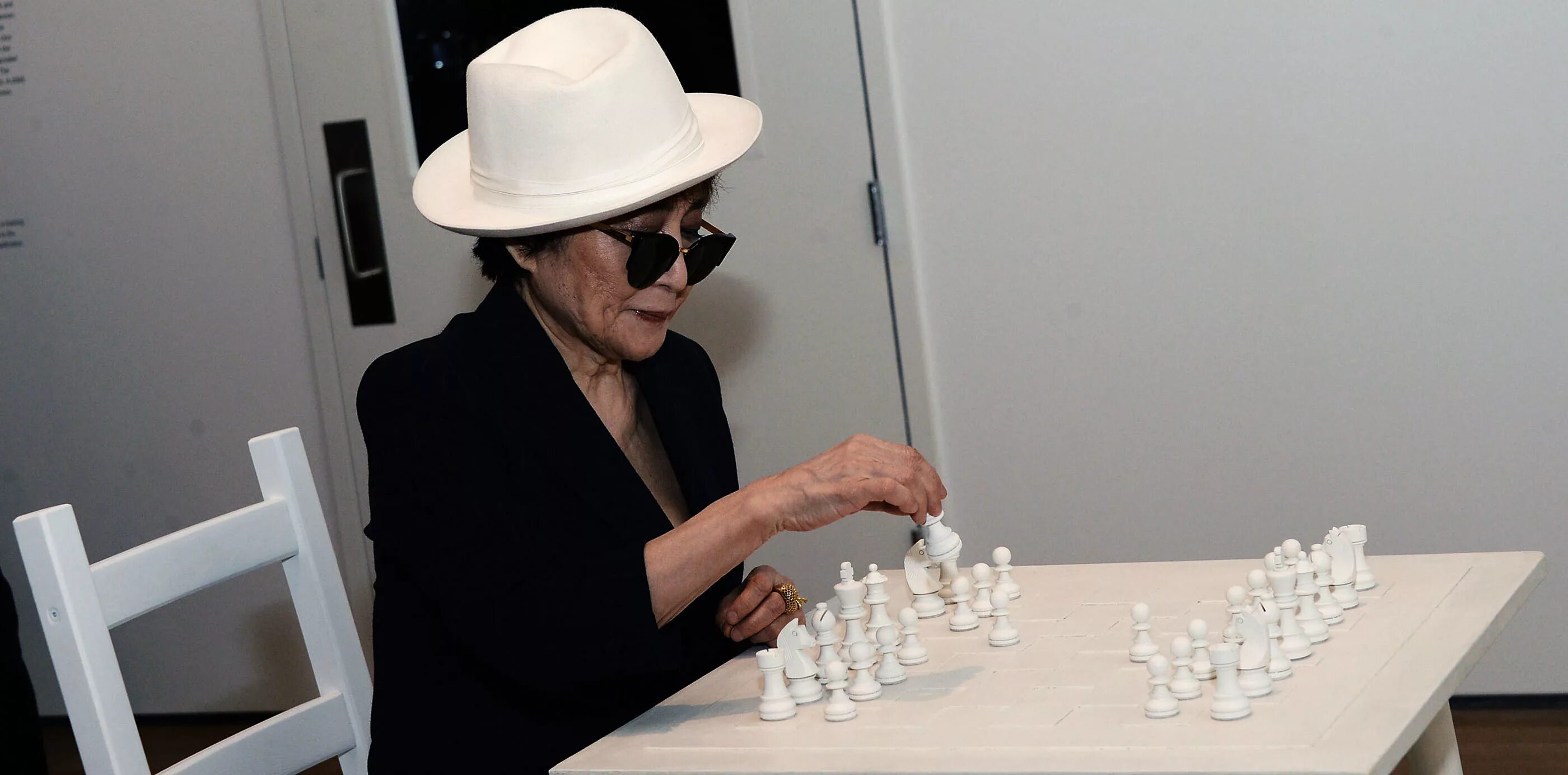 Джон уинстон леннон и йоко оно. Йоко оно и джон леннон в молодости. Йоко оно. Йоко оно 1963. Исоко оно.