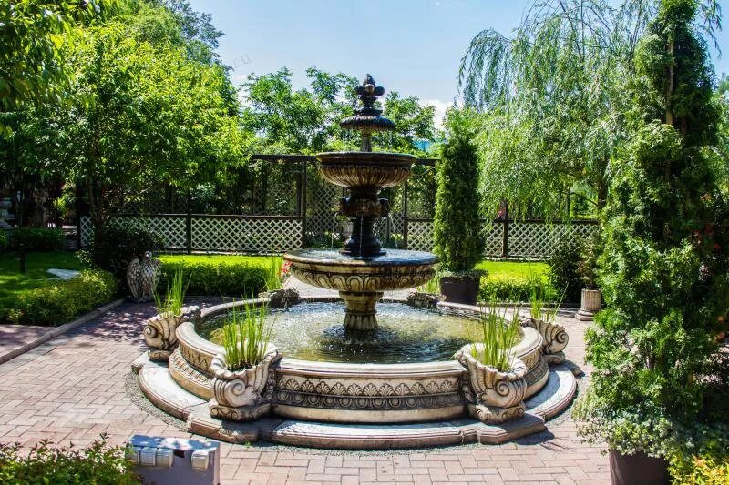 Ландшафтный сад красноярск. Топиарный парк в абакане сады мечты. Парк сады мечты абакан японский сад. Ландшафтный парк сады мечты в абакане. Парк топиарного искусства хакасия.