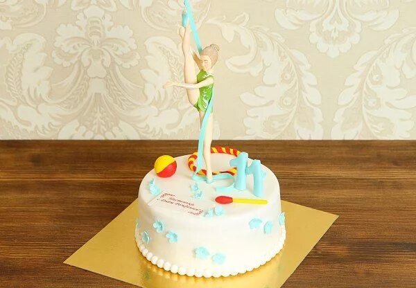 Торт гимнастика. Торт гимнастика для девочки. Детский торт с гимнасткой. Торт с гимнасткой для девочки. Торт для гимнастки