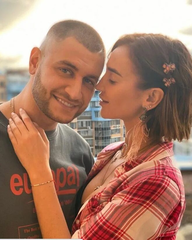 Dava и бузова. С кем сейчас в отношении дава. С кем сейчас в отношении дава. С кем сейчас в отношении дава. С кем сейчас в отношении дава.