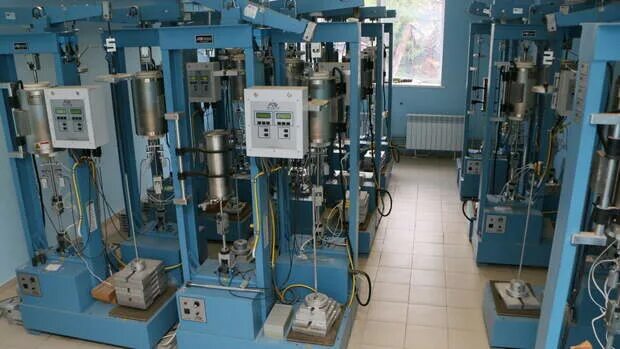 Свидетельство лаборатории разрушающего контроля. Лаборатория металла. Метод разрушающего и неразрушающего контроля. Разрушающий контроль сварных соединений лаборатория. Лабораторные испытания строительных материалов.