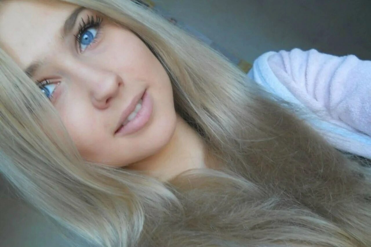 Голубоглазая сестра. Блондинка с голубыми глазами. Красивые голубоглазые блондинки. Девушки блондинки с голубыми глазами.