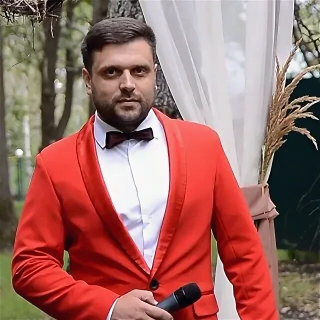 Узнай сколько людей носят фамилию Кадомцев