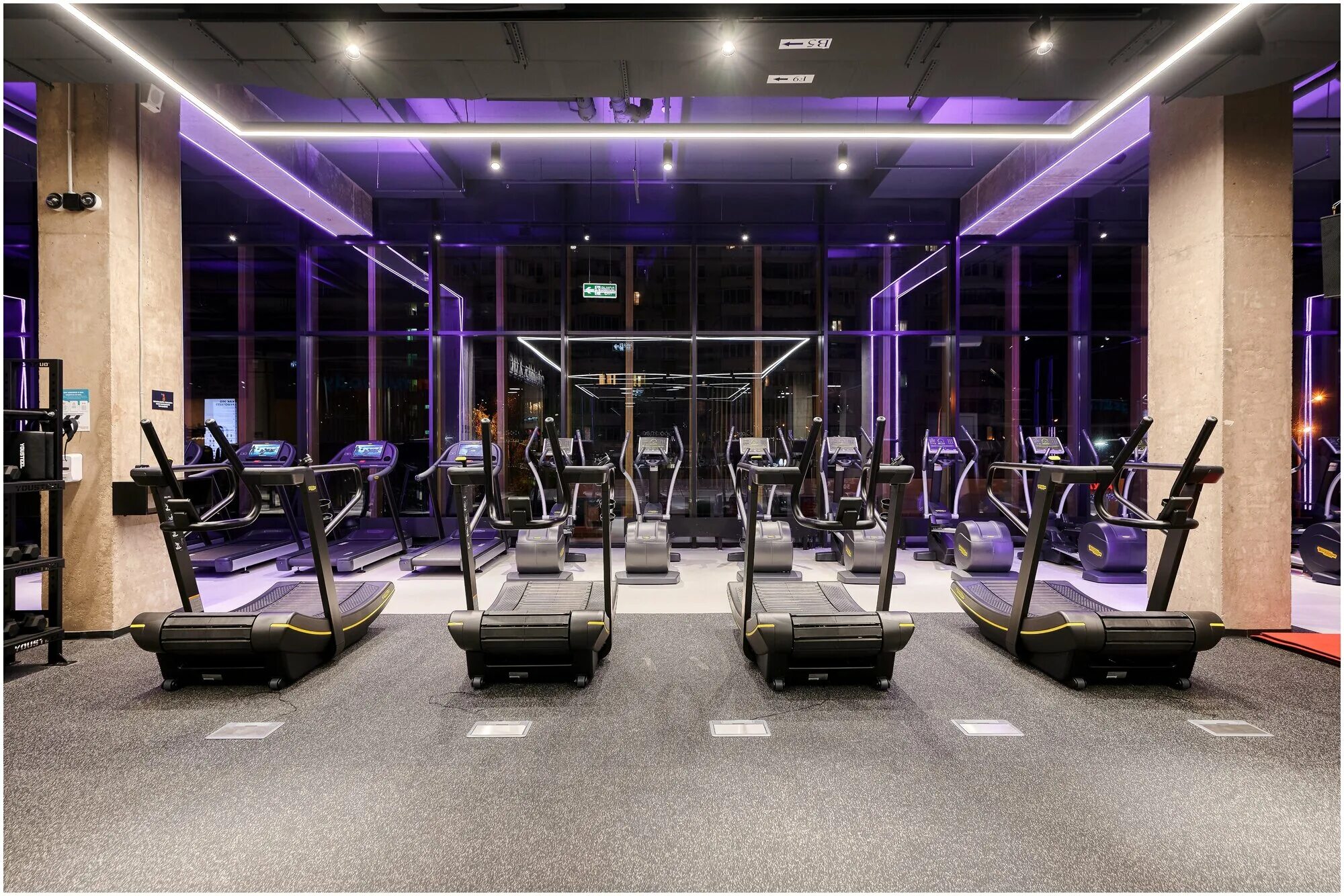 Ddx мытищи красный кит. Ddx фитнес авиапарк. Ddx fitness югорский тракт 38. Ddx fitness ростов на дону. Спортзал ddx москва.