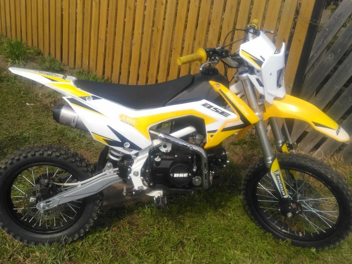 питбайк аполло элит 150. желтые питбайки. желтые питбайки. Jmc 140 mx jazzmoto. желтый питбайк bse.