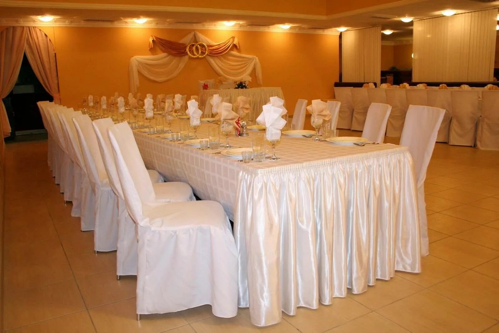 Республиканская, 1. Авс отель екатеринбург. Виктори спорт екатеринбург. Уралмаш олимп спортивный комплекс. Фест 12 екатеринбург банкетный зал.