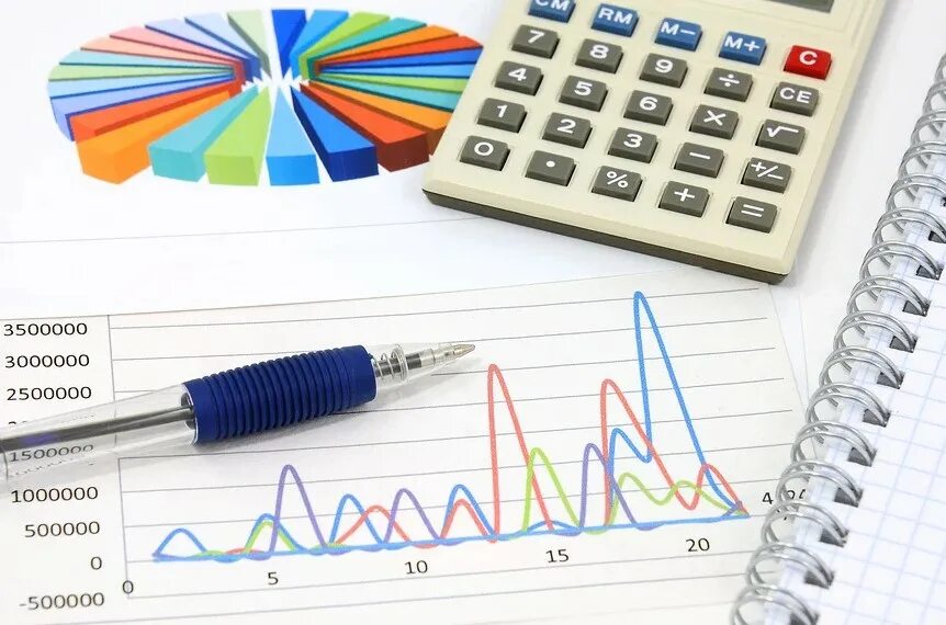 Учет и статистика. Диаграмма на белом фоне. День экономиста. Статистический учет в бухгалтерии это. Диаграммы и фонендоскоп картинка.