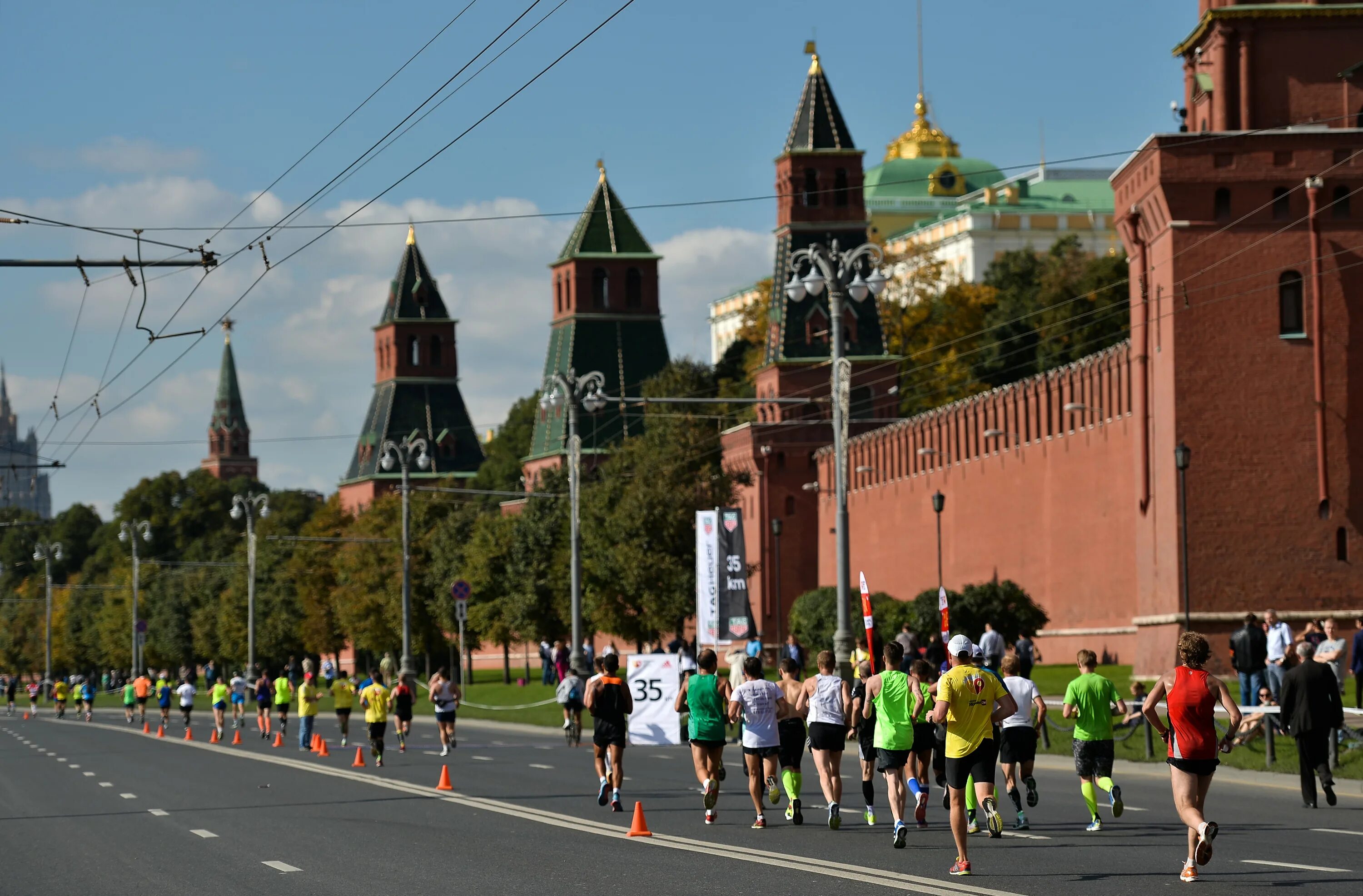 Десятков москва. Марафон Кремль.