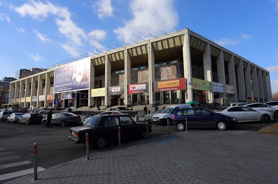 Анатомический театр в москве в 1819. Московский дворец молодежи (мдм). Театр «маска» — новая сцена мдм. Анатомический театр в переулке хользунова. Московский дворец молодежи фрунзенская.