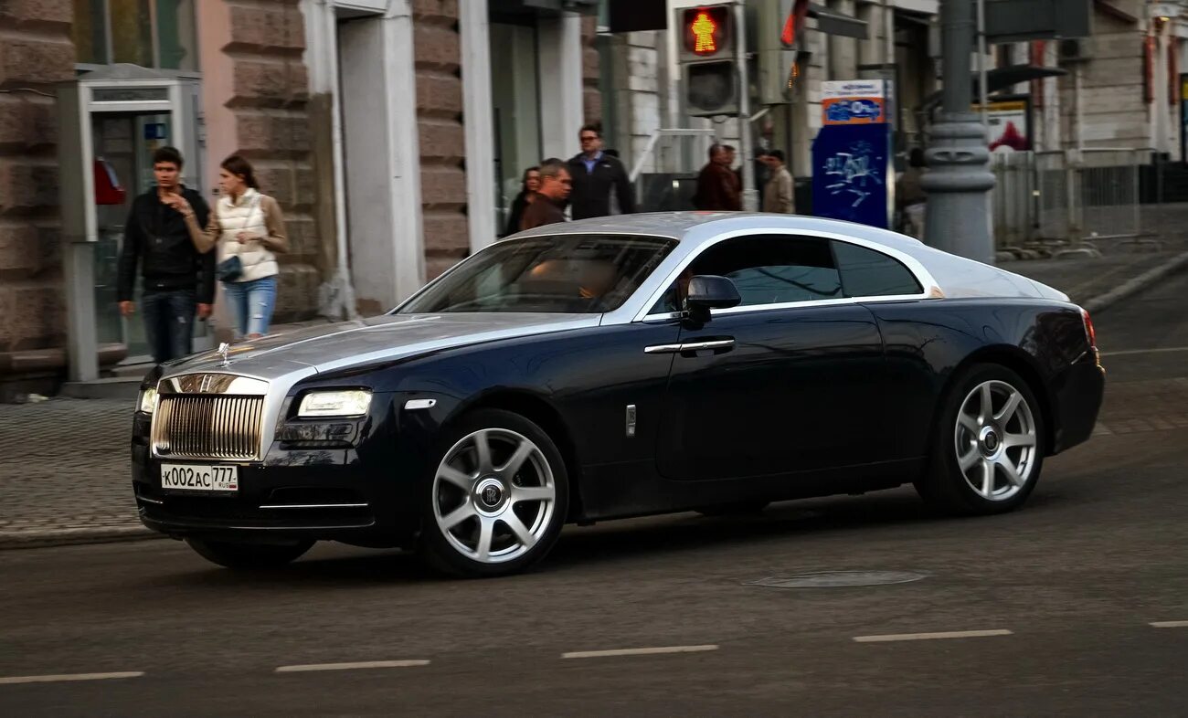 Роллс ройс россия. Роллс Ройс Wraith. Москва Роллс Ройс Wraith. Rolls Royce Wraith 777 777. Rolls Royce Wraith радмир.