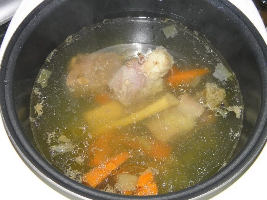 Как сварить куриный суп в мультиварке