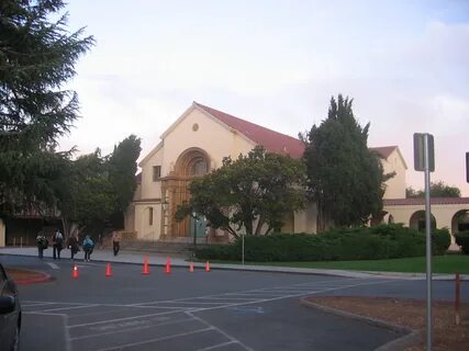 Palo Alto High school 1287 10.JPG. w:en:public domain. 