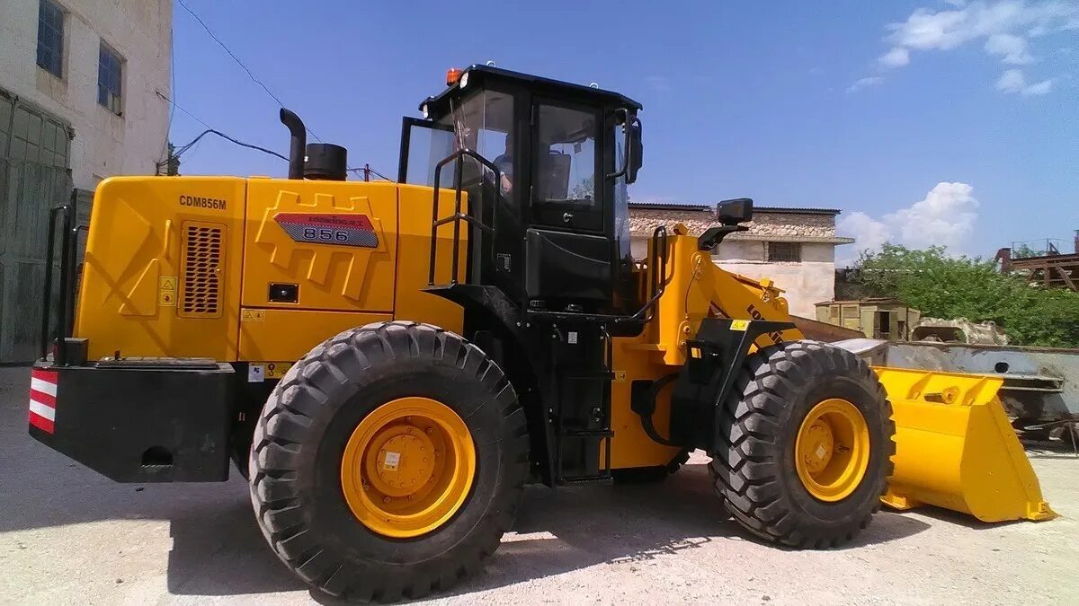 Фронтальный погрузчик lonking cdm856. Лонг кинг фронтальный погрузчик 856. Lonking cdm 856. Фронтальный погрузчик сдм 856. Real 856.