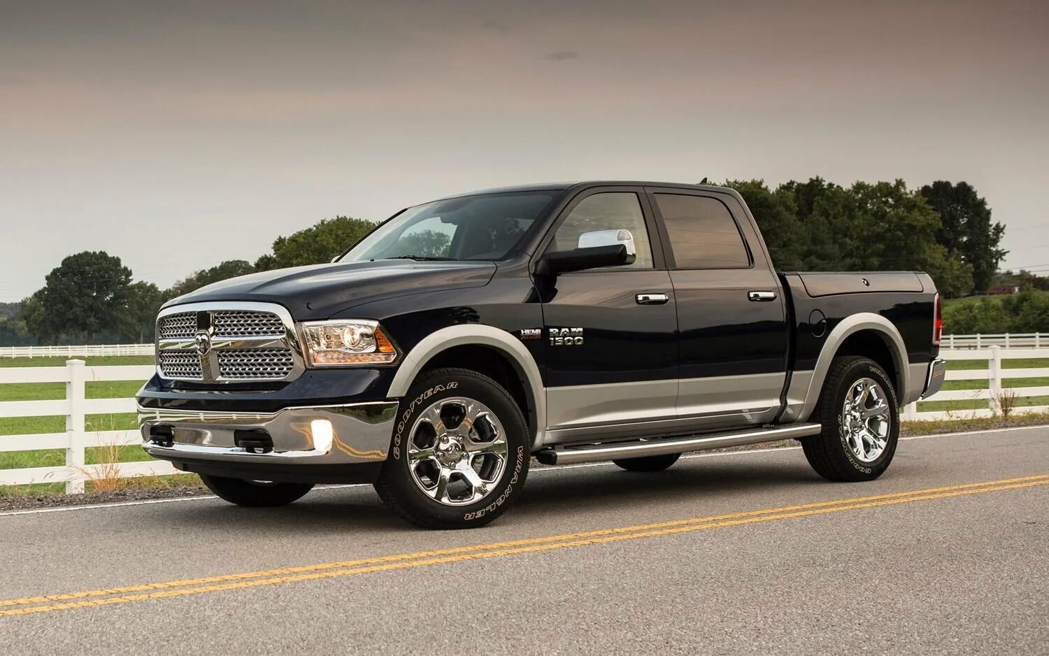 Dodge Ram 1500. Dodge Ram 1500 Laramie. Dodge Ram Pickup 1500. Ram 1500 Diesel. Пикап поле