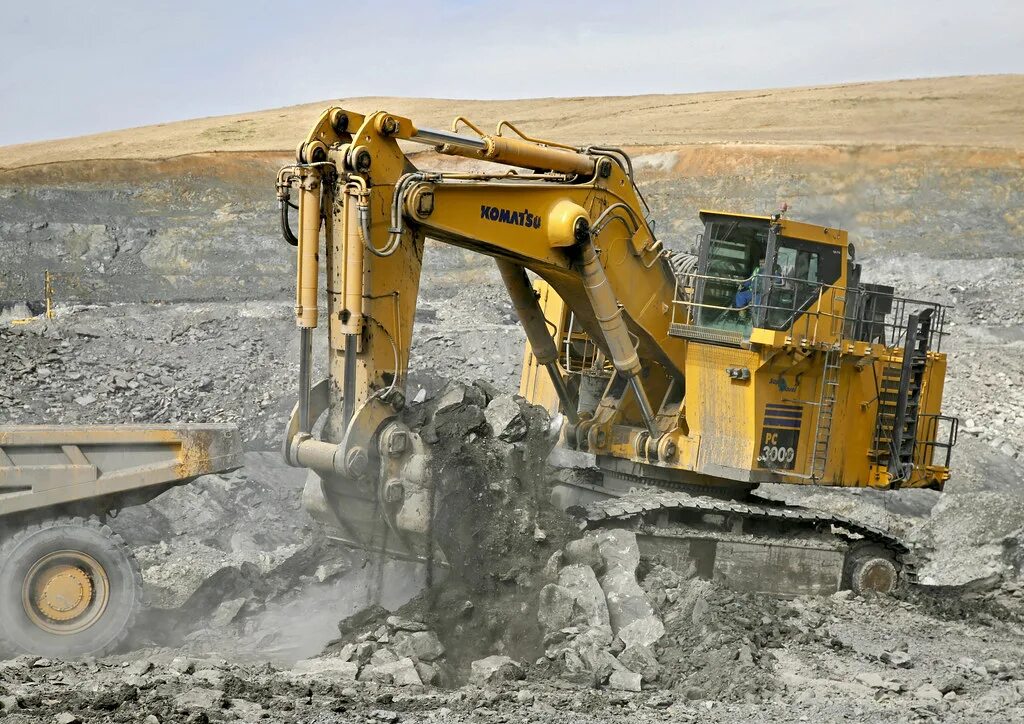 Экскаватор 3000. Komatsu pc3000-6. Коматсу PC 3000. Экскаватор Komatsu РС 3000. Komatsu ps3000.