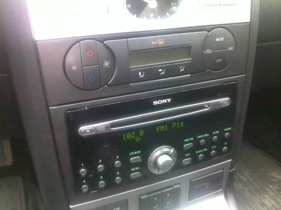 Sony ford mondeo. Штатная магнитола ford mondeo 3. магнитола sony ford mondeo 3. магнитола сони форд мондео 3. ford mondeo 3 2005 штатная магнитола.