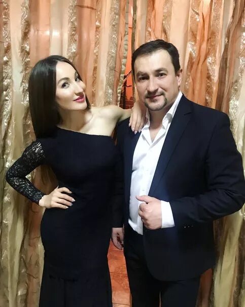 СОРАШТЫРГАЛАШТЫРГАЛАУ / Марат Мухин һәм Гөлия Вәлиәхмәтова / Про первый поцелуй,