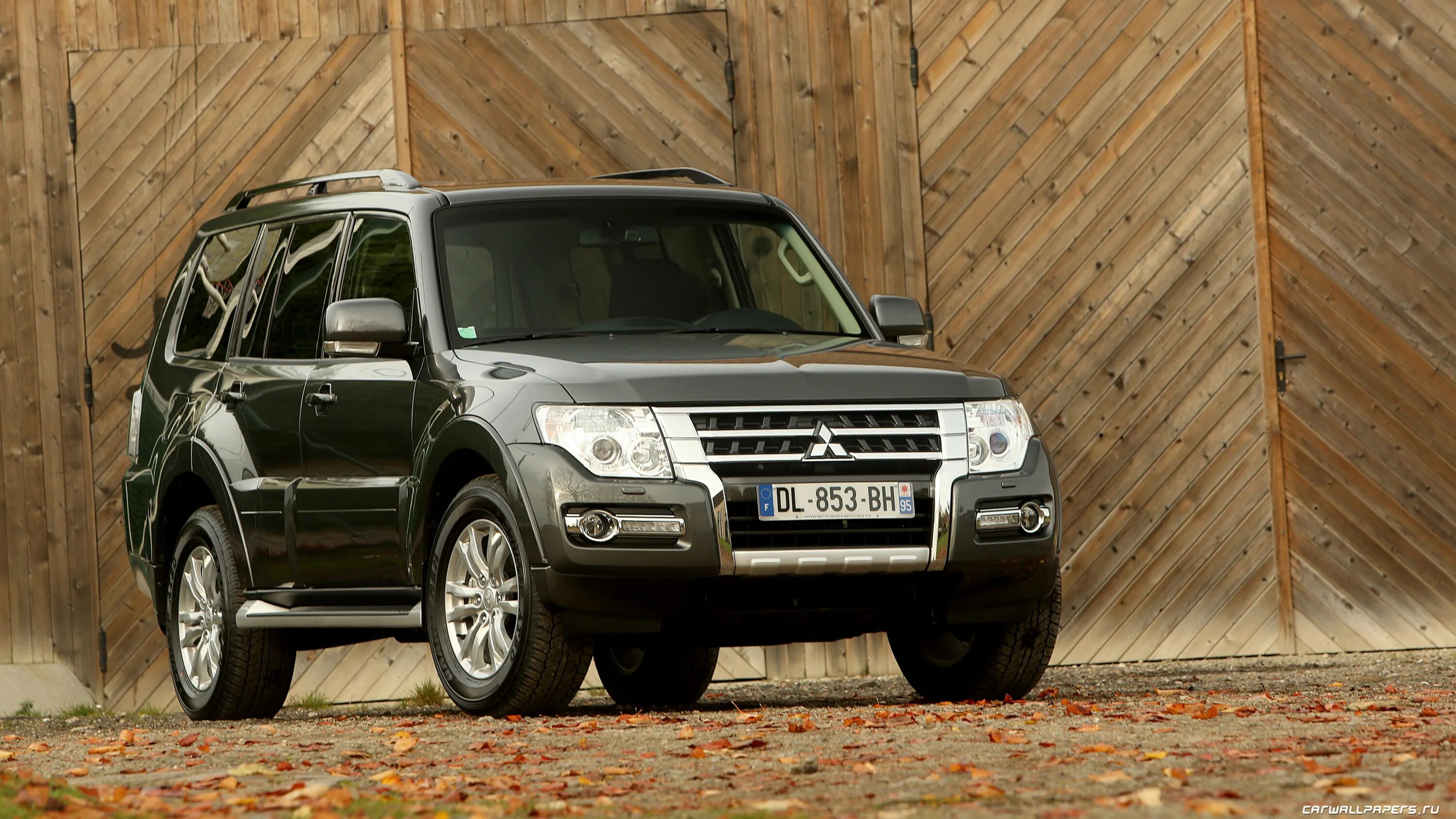 Mitsubishi pajero 5. ниссан паджеро. Mitsubishi pajero 4 2014. митсубиси паджеро 4 2016. митсубиси паджеро 4 2014.