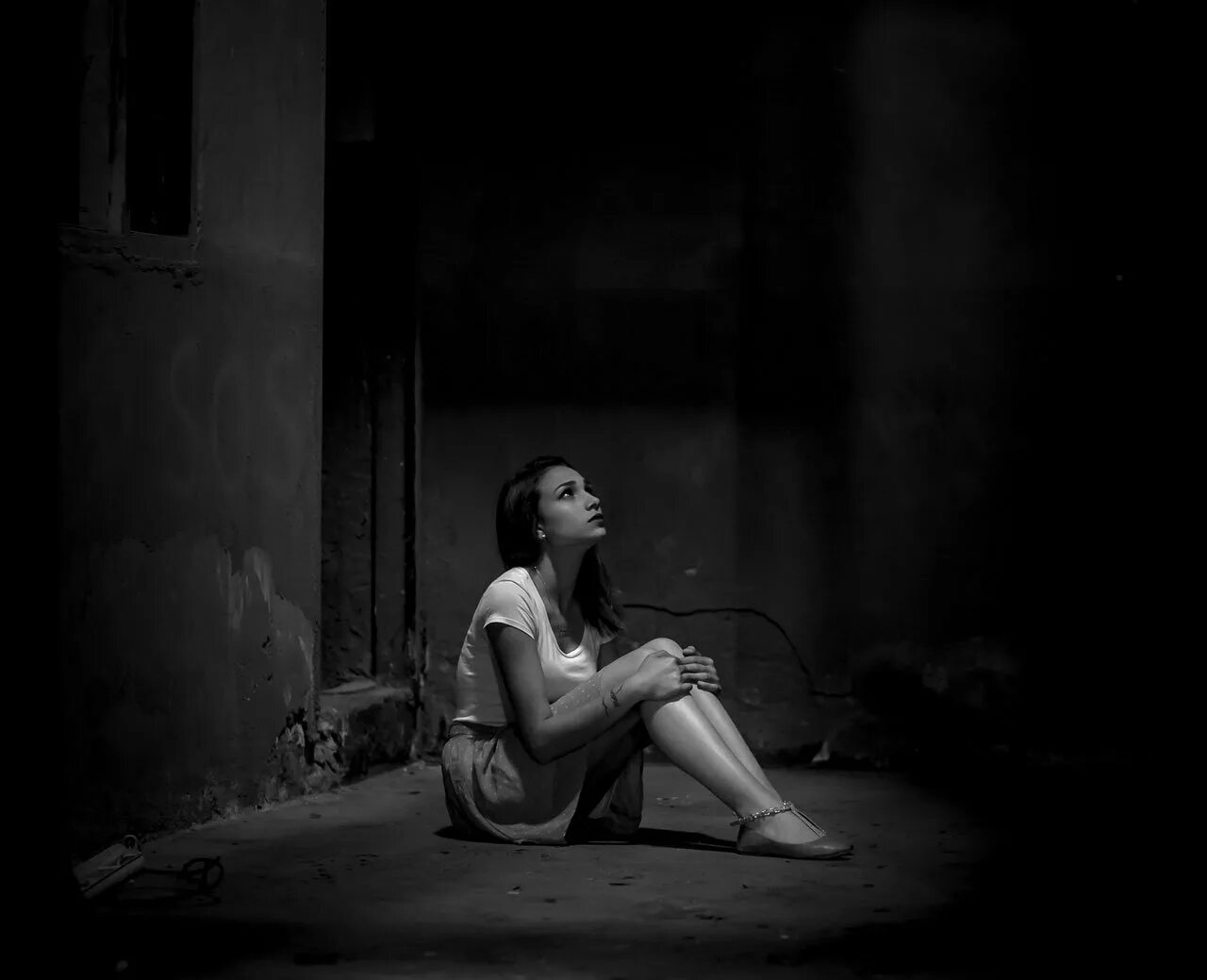 Успокаивает девушку. Батя. Брат боится девушек. Карача чукур. Трогательные слова про маленьких братьев.