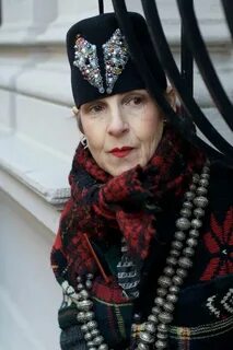 Старушка красавица