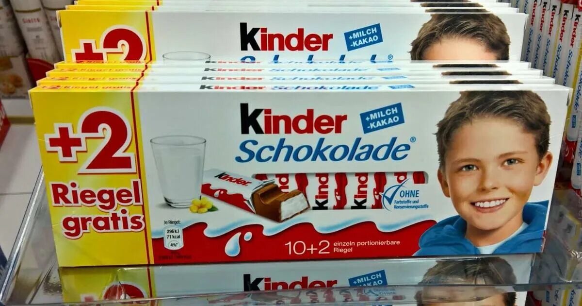 Top kind. Футболка be kind. Crop tee pink color. Киндер шоколад первая упаковка. Top kind.