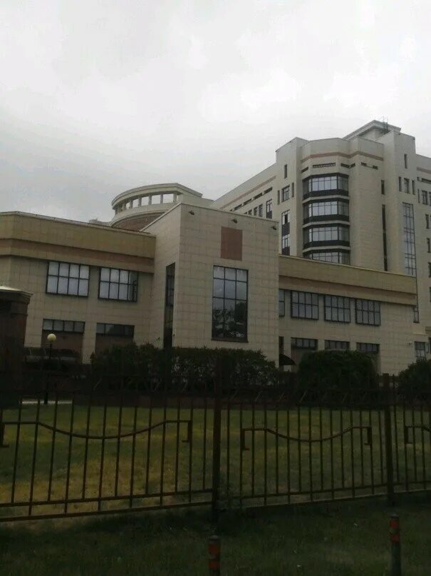 ломоносовский проспект мгу. мгу имени ломоносова шуваловский корпус. в. ломоносовский проспект 27 мгу. ломоносовский проспект дом 27 корпус 1.