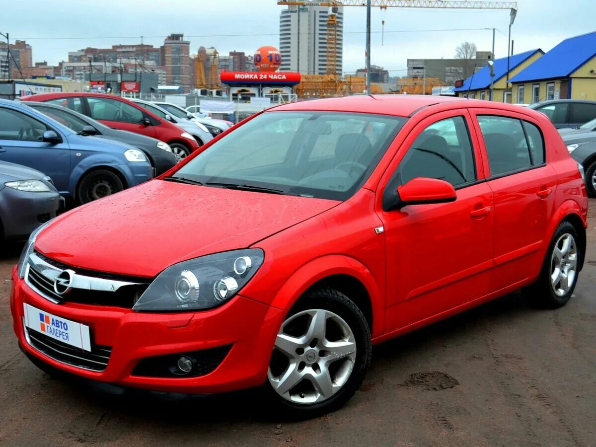 Опель хэтчбек 2008. Opel Astra 2008 хэтчбек.