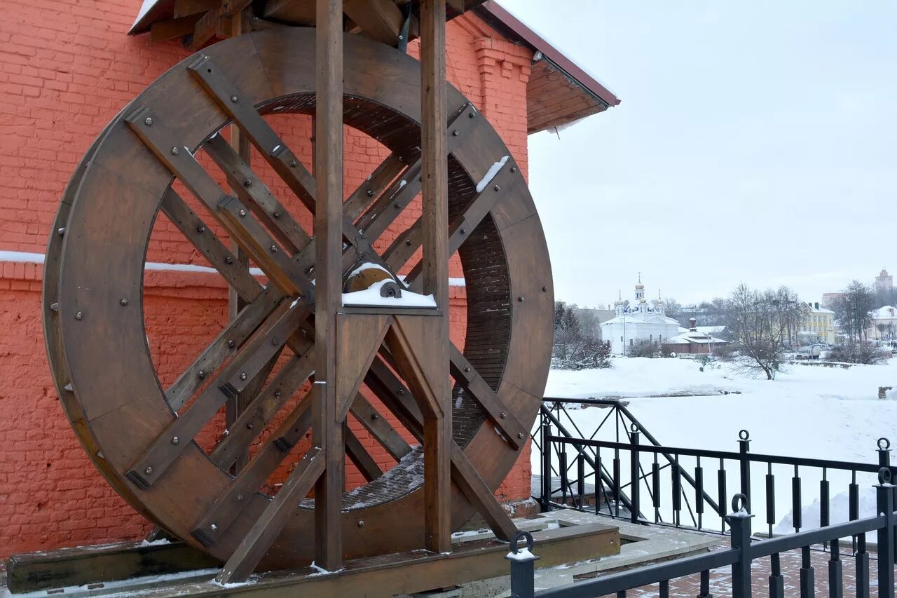 мельничный лоток. лоток водоотводный бетонный 500. 150. прикромочный лоток б1-20-50. лоток водоотводный бетонный дн100.