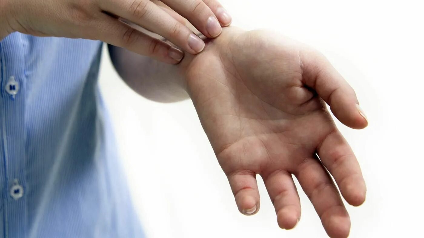 Кчнму чешется левая ладонь. Чешется правая ладошка. К чему чешется левая рука ладонь. Чешется правая ладонь. К чему чешется левая рука.