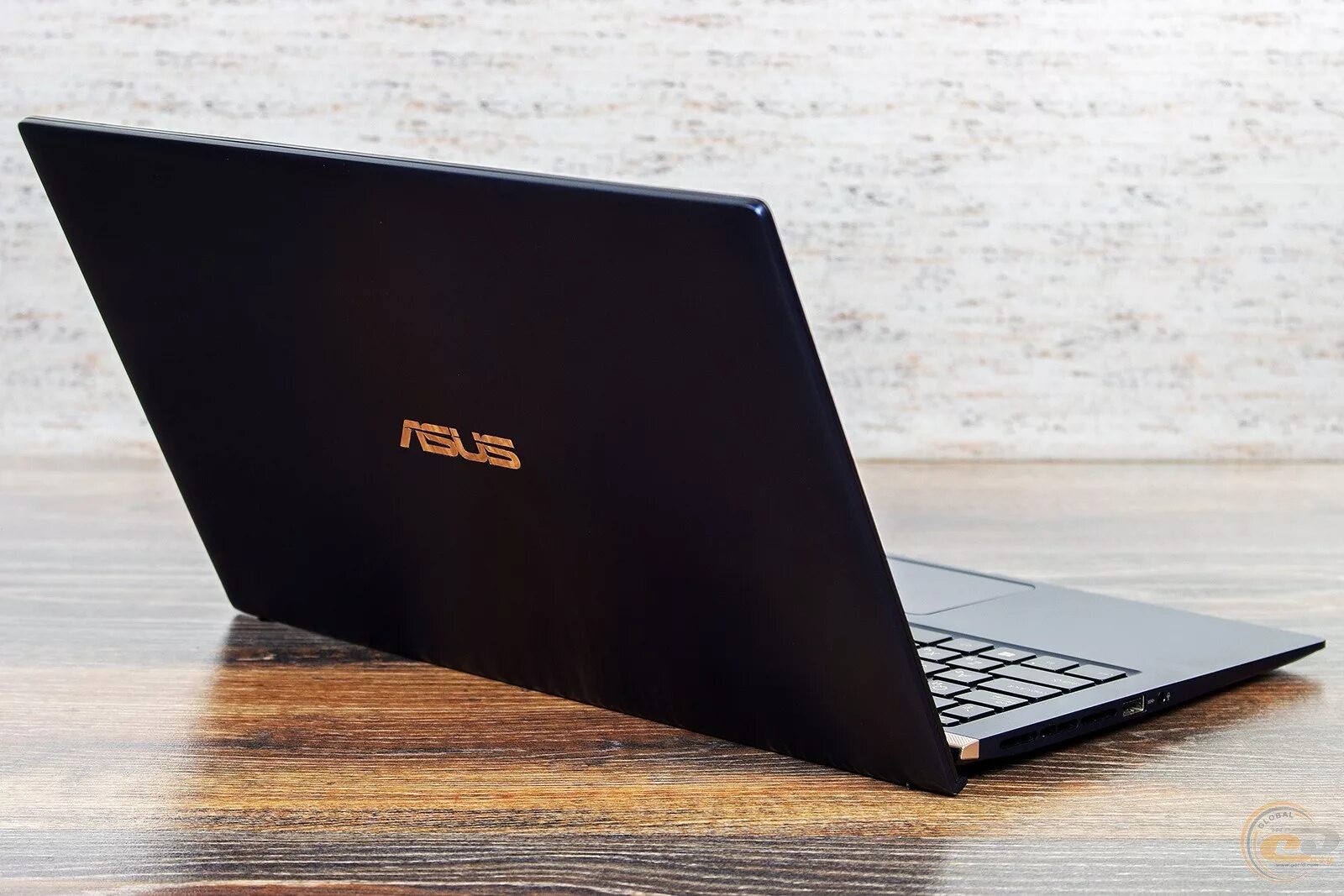 ASUS ZENBOOK 15. ASUS ZENBOOK ux533fd. ASUS ZENBOOK 15 ux533fd. ASUS ZENBOOK 15 ux533fd-a8096t.