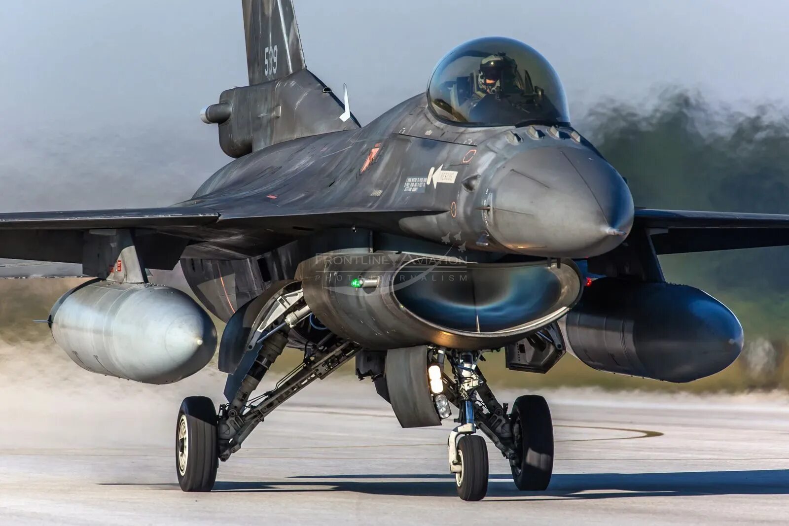 F 16 block. F-16c fighting falcon. самолет f-16d fighting falcon. f-16c block 50. f-16 eagle.