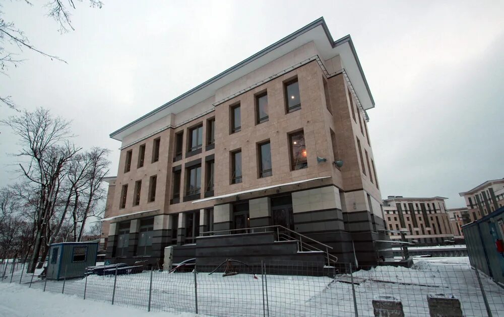 Ласка петровский просп 11 корп 2 фото На Петровском проспекте построили школу с новодельными фасадами Новости строит