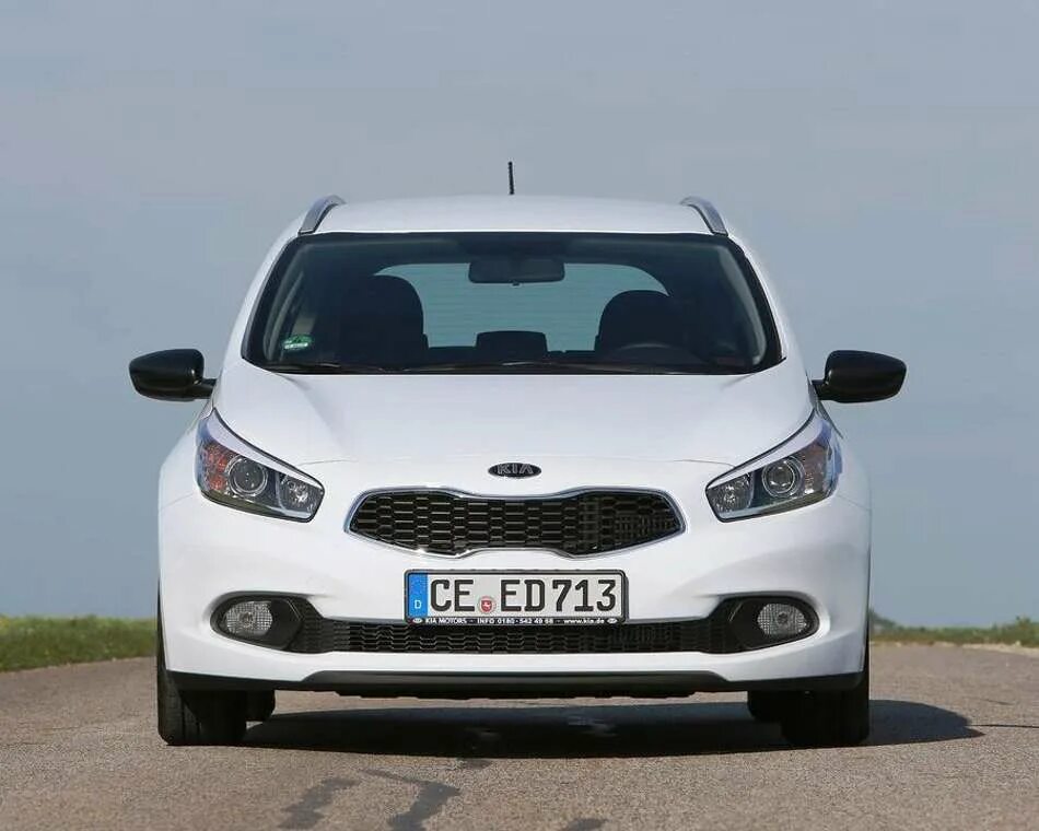 Стекло киа сид универсал. Kia Ceed SW 2013. Киа СИД JD 2015. Кия СИД св 2012. Киа СИД св 2023.