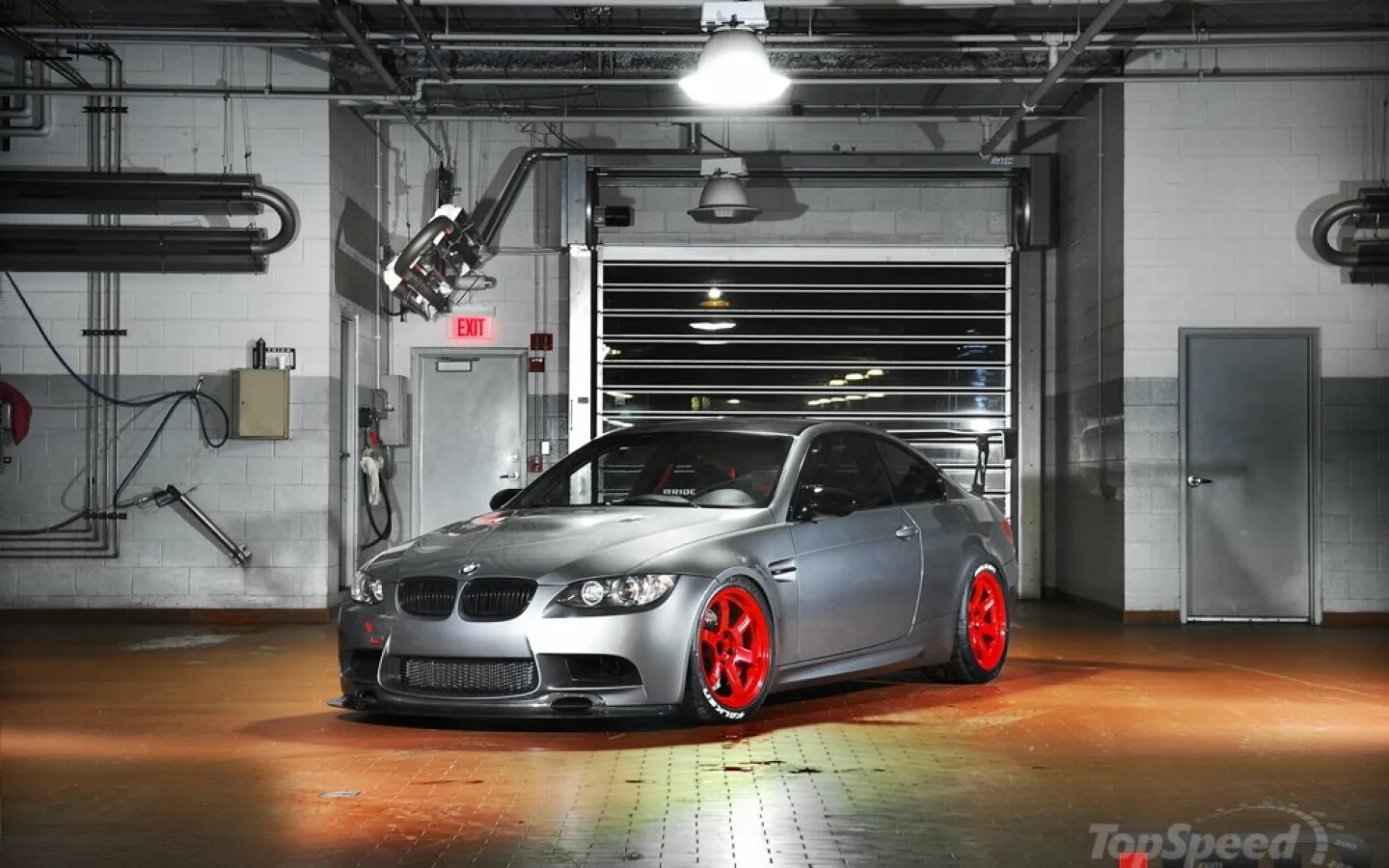 BMW m3 Garage Koch AG. Стильный гараж. Тюнинг гараж. Тюнингованные гаражи. Май гараж тюнинг