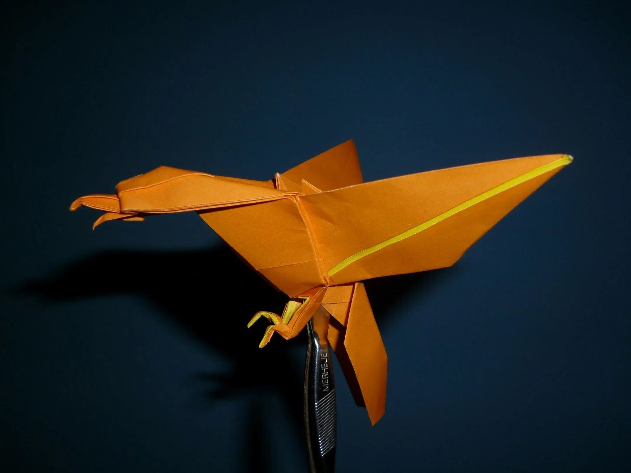 композиция из журавликов оригами. оригами утка. бумажный журавлик. оригами птица. фигурка журавлика оригами.