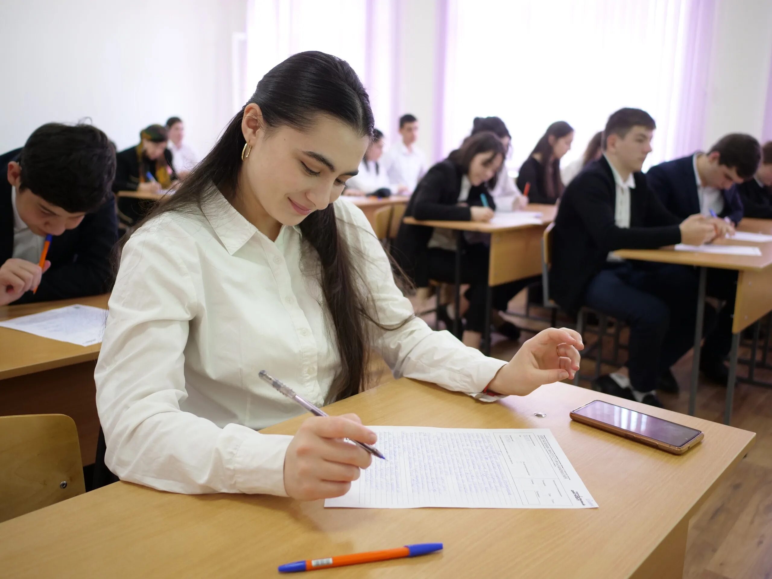 Преподавательница вуза. Родной язык КЧГУ. Карачаево Черкесский университет имени Алиева. Тотальный диктант на черкесском. Черкесский как пишется