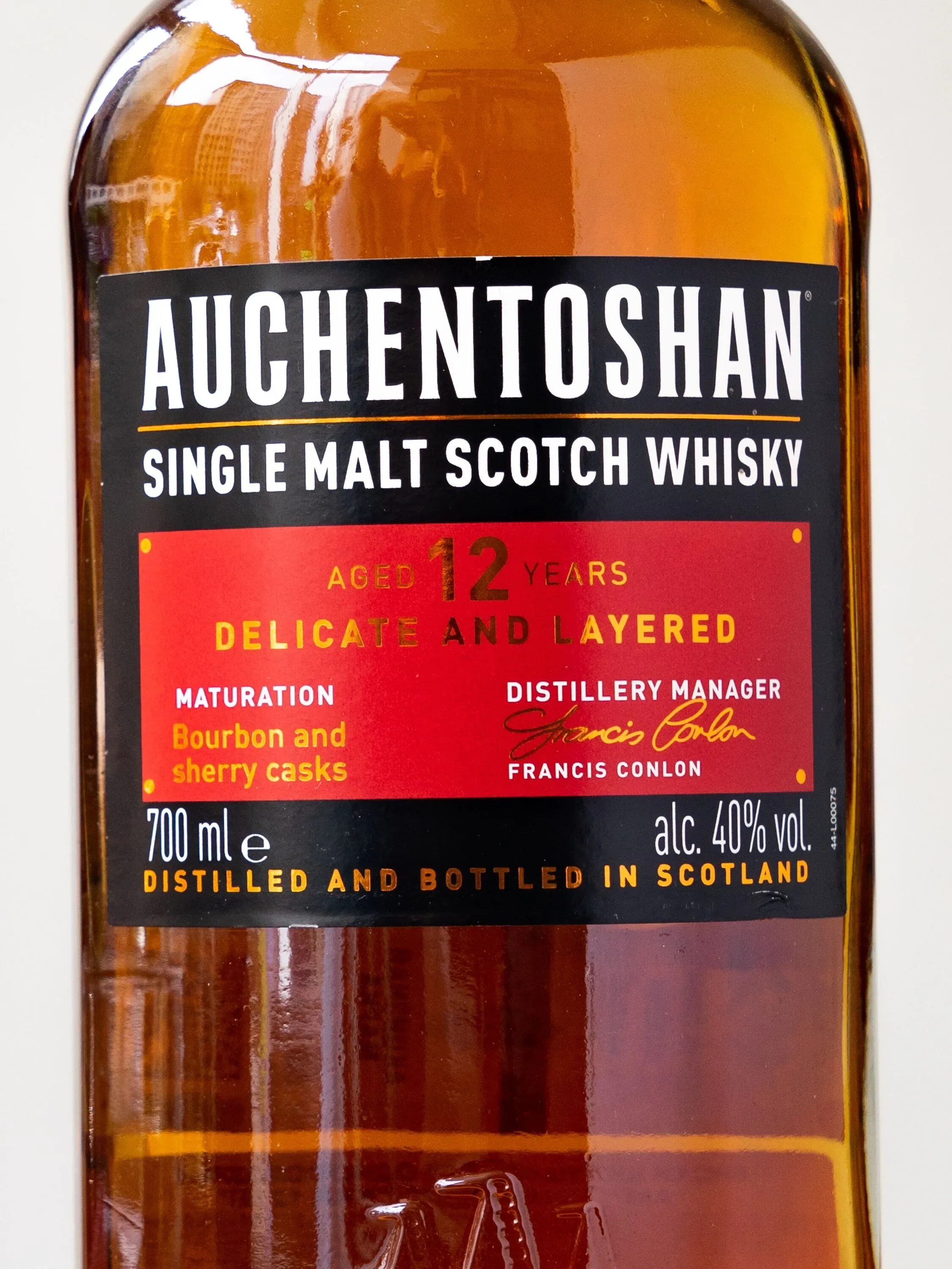 Auchentoshan цена 0.7. Окентошен 12. Шотландский виски Auchentoshan. Виски Auchentoshan 12. Виски аушентошан 12 лет.