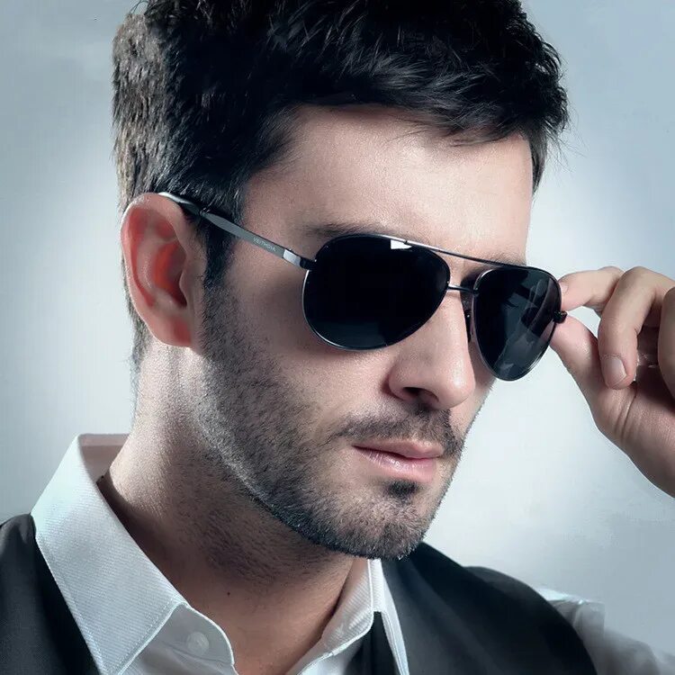 Очки мужские солнцезащитные 2021вайфартеры. Ray ban wayfarer classic. 5. Ray ban classic мужские. Очки авиаторы мужские солнцезащитные.