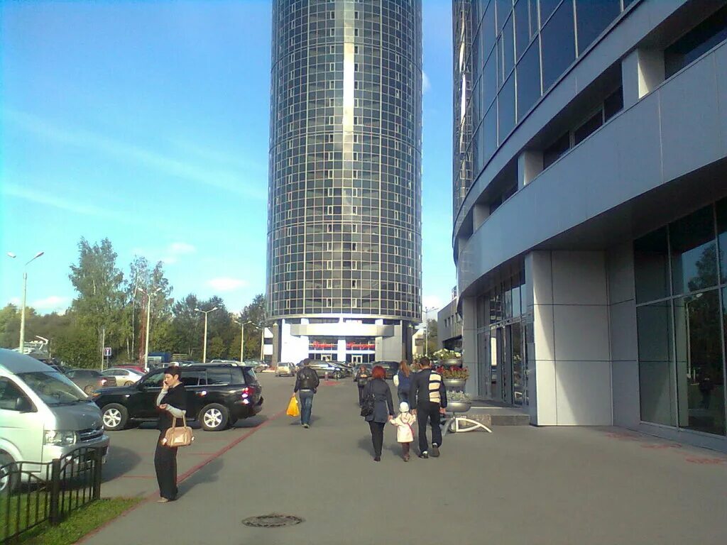 Проект пермь сити пермь. Самое высокое здание в перми. Пермь небоскребы. Ул окулова пермь высотки. Жк ворота прикамья пермь.