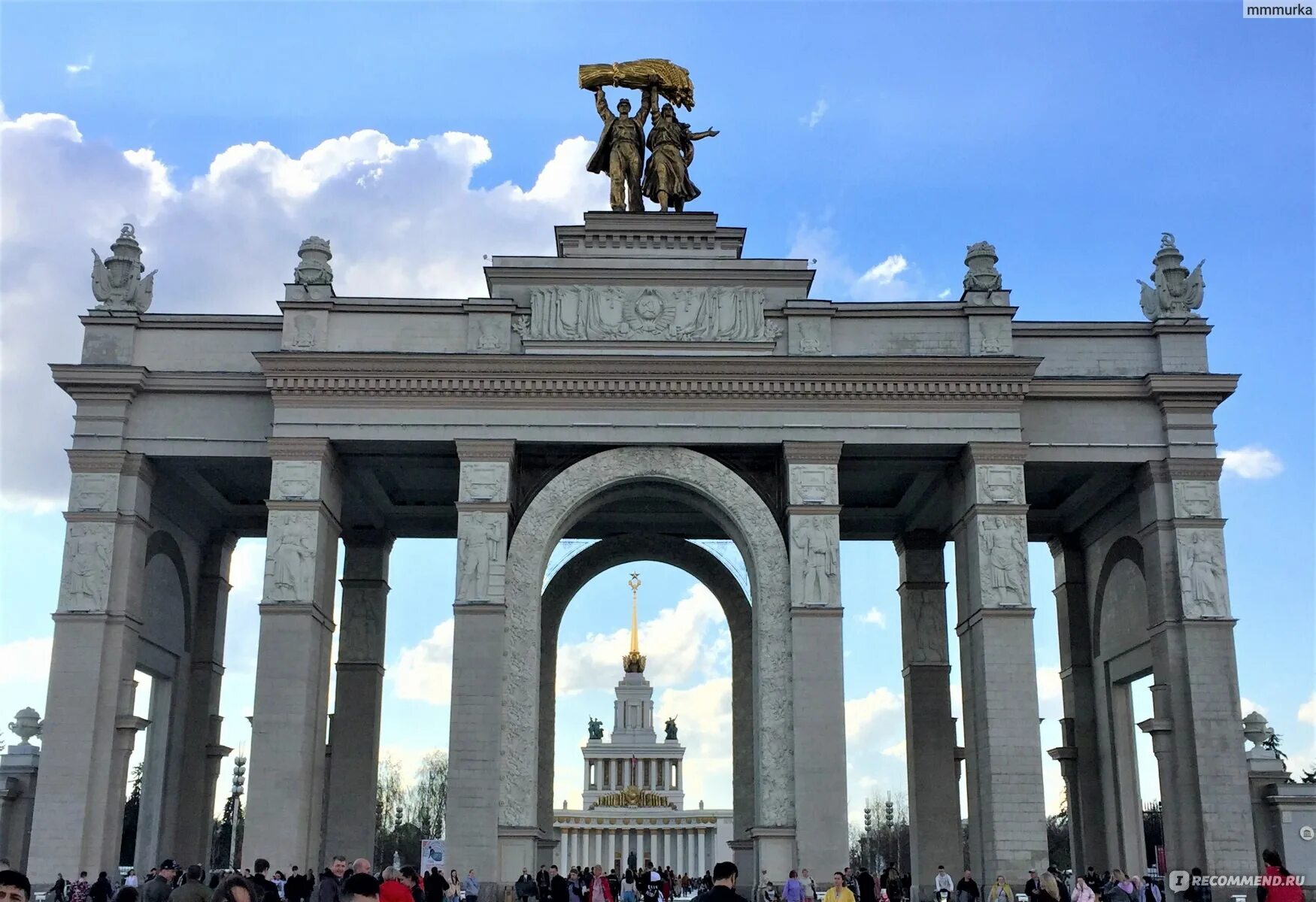 Выставка вднх информация. Парк вднх москва. музей вднх. павильон рабочий и колхозница на вднх. тракторист и колхозница вднх 1939.