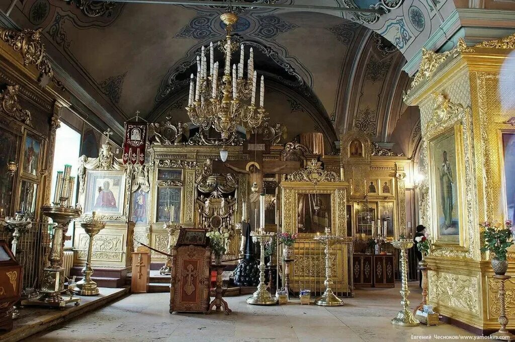 риза господня в москве храм христа спасителя. храм положения ризы господней на донской. храм ризоположения на донской иконостас. храм положения ризы господней на донской. храм риза.
