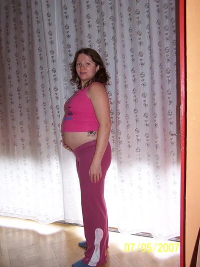 Беременность 20 недель фото живота стройных девушек. Беременна 20 лет картинка.