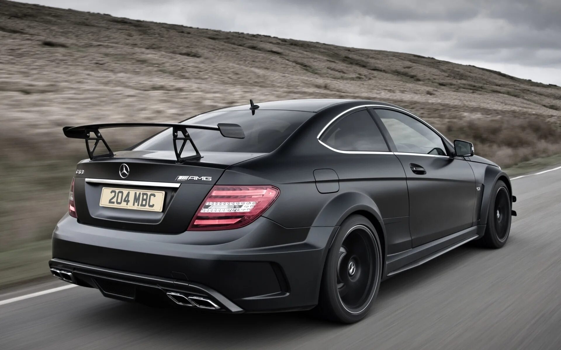 Мерседес бенц ц63 амг. Mercedes benz s63. Картинки амг 63. Мерседес амг c 63 s. Мерседес с 63 амг черный.