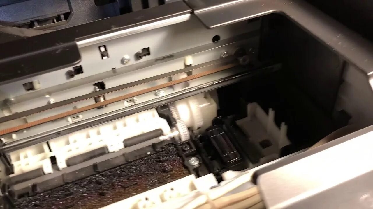 Как почистить печатающую головку epson. Печатающая головка Epson l3100. Головки принтера l3070. Epson l3050 головка. Печатающая головка Epson l210.