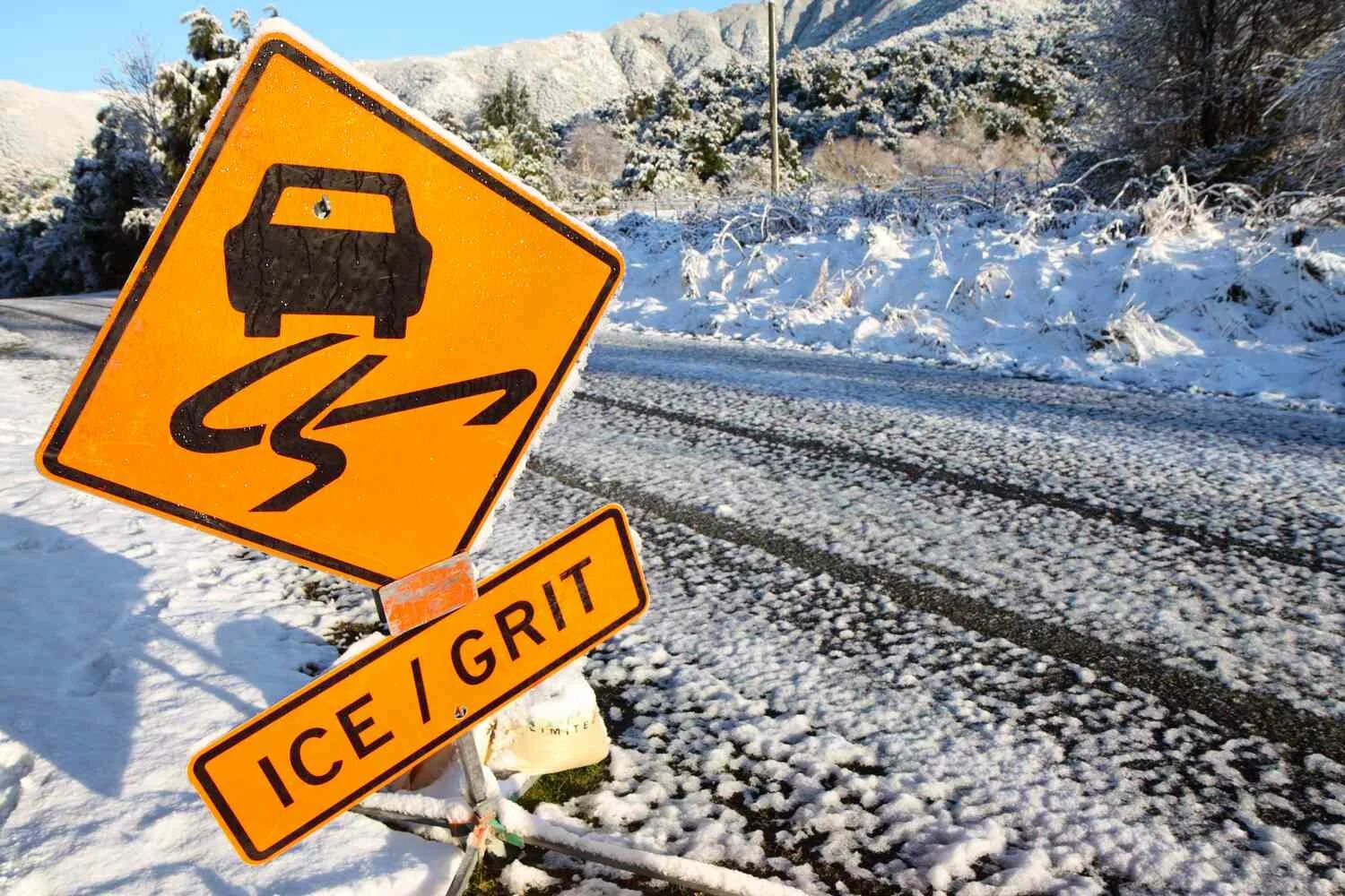 33 несчастья книга. Самое быстрое прохождение гта 5. Игра скользкий. Скользкий склон. Дтп владивосток район катерной.