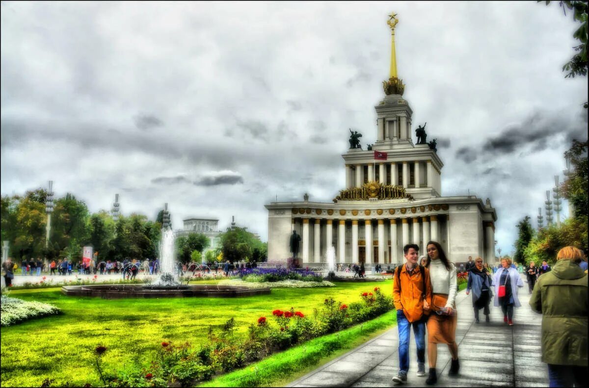 вднх много людей. день города москва 2022. праздник культуры вднх. вднх 2005 год вднх. с днем города москва.